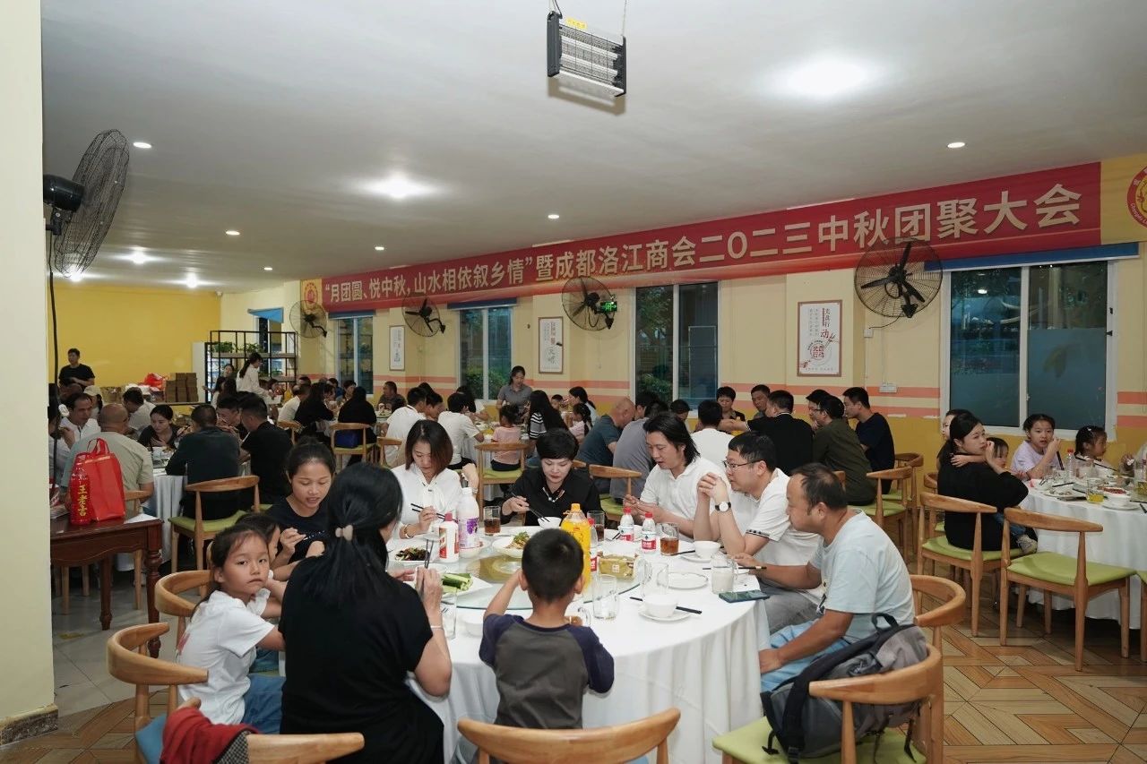 05fe70709a4e3ccf4eaf17795fdd6c1.jpg